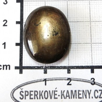 Černozlatavý asterický safír, obří, kabošon č.7|www.sperkove-kameny.cz