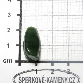 Jade small, pebble - P4 | www.sperkove-kameny.cz