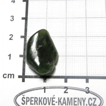 Jade small, pebble - P13 | www.sperkove-kameny.cz