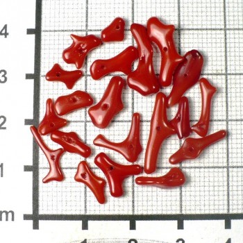 red coral, drilled fractions 20 pcs | www.sperkove-kameny.cz